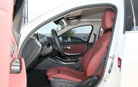 BMW 3 серия, 2023 год, 2 900 000 рублей, 11 фотография