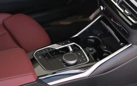 BMW 3 серия, 2023 год, 2 900 000 рублей, 15 фотография