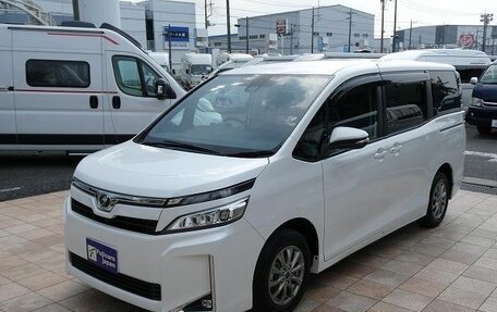 Toyota Voxy III, 2020 год, 1 950 001 рублей, 4 фотография