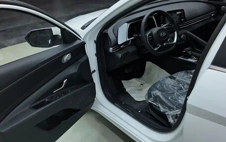 Hyundai Elantra, 2025 год, 1 890 000 рублей, 7 фотография