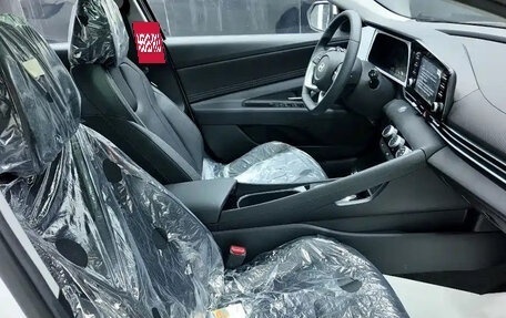 Hyundai Elantra, 2025 год, 1 890 000 рублей, 10 фотография