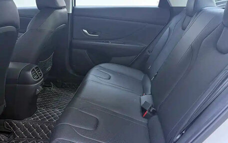 Hyundai Elantra, 2025 год, 1 753 000 рублей, 18 фотография