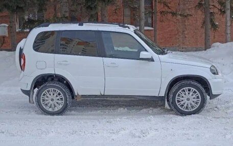 Chevrolet Niva I рестайлинг, 2019 год, 729 000 рублей, 3 фотография