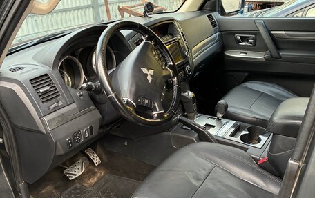 Mitsubishi Pajero IV, 2015 год, 2 300 000 рублей, 2 фотография