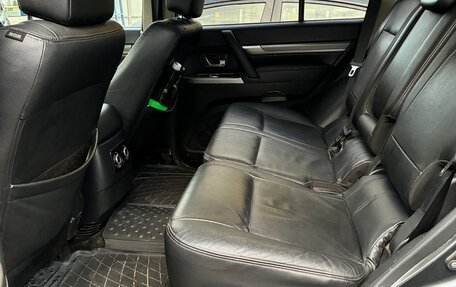 Mitsubishi Pajero IV, 2015 год, 2 300 000 рублей, 6 фотография