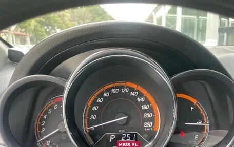 Toyota Yaris XP150 рестайлинг, 2023 год, 1 050 777 рублей, 10 фотография