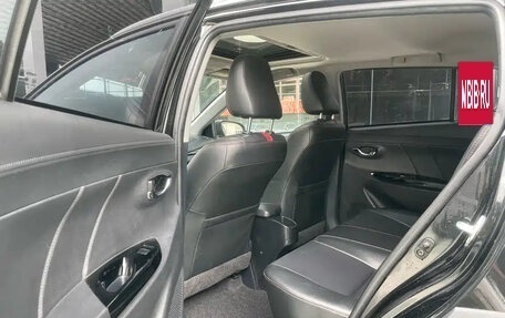 Toyota Yaris XP150 рестайлинг, 2023 год, 1 050 777 рублей, 21 фотография