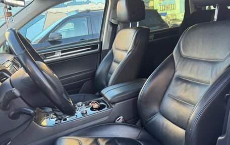 Volkswagen Touareg III, 2016 год, 3 240 000 рублей, 5 фотография