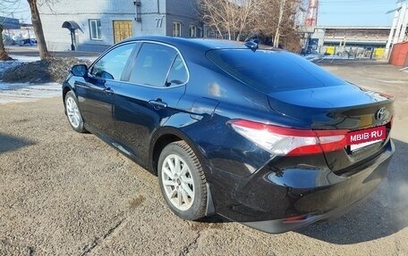 Toyota Camry, 2021 год, 3 500 000 рублей, 10 фотография
