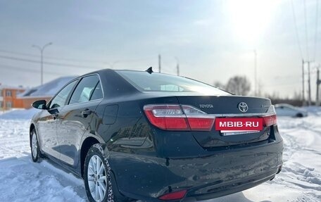 Toyota Camry, 2017 год, 2 399 000 рублей, 14 фотография