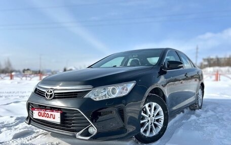 Toyota Camry, 2017 год, 2 399 000 рублей, 9 фотография