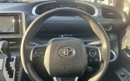 Toyota Sienta II, 2020 год, 1 220 000 рублей, 8 фотография