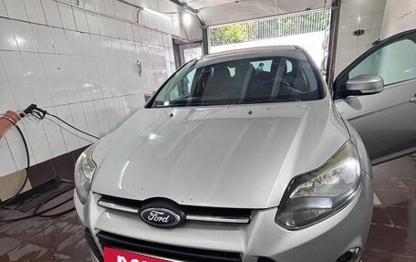 Ford Focus III, 2011 год, 585 000 рублей, 2 фотография