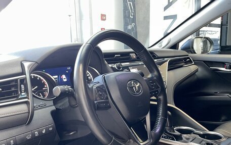 Toyota Camry, 2020 год, 3 200 000 рублей, 7 фотография