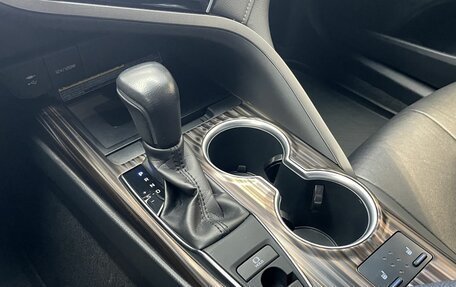 Toyota Camry, 2020 год, 3 200 000 рублей, 13 фотография