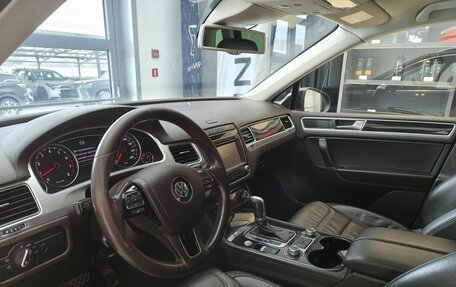 Volkswagen Touareg III, 2015 год, 2 800 000 рублей, 7 фотография