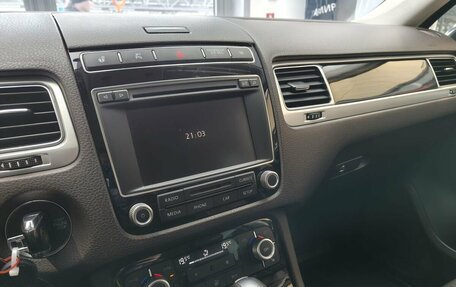 Volkswagen Touareg III, 2015 год, 2 800 000 рублей, 12 фотография