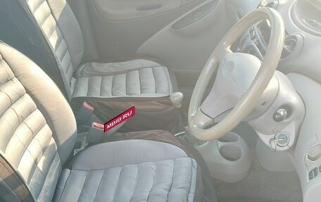 Toyota Platz, 2000 год, 250 000 рублей, 4 фотография