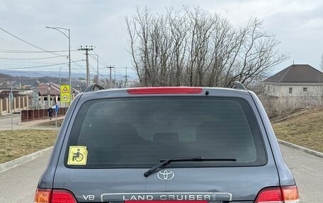 Toyota Land Cruiser 100 рестайлинг 2, 2006 год, 2 900 000 рублей, 3 фотография