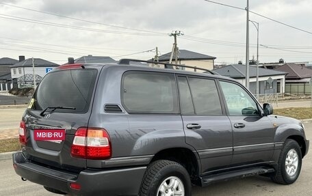 Toyota Land Cruiser 100 рестайлинг 2, 2006 год, 2 900 000 рублей, 4 фотография