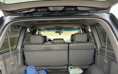 Toyota Land Cruiser 100 рестайлинг 2, 2006 год, 2 900 000 рублей, 8 фотография