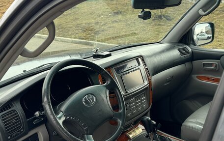 Toyota Land Cruiser 100 рестайлинг 2, 2006 год, 2 900 000 рублей, 9 фотография