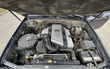 Toyota Land Cruiser 100 рестайлинг 2, 2006 год, 2 900 000 рублей, 16 фотография