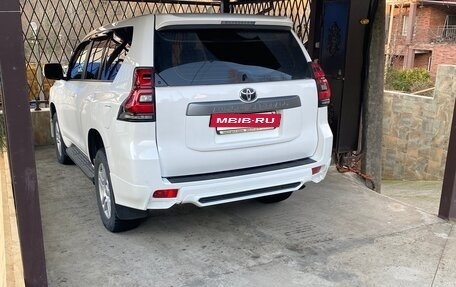 Toyota Land Cruiser Prado 150 рестайлинг 2, 2018 год, 5 500 000 рублей, 5 фотография