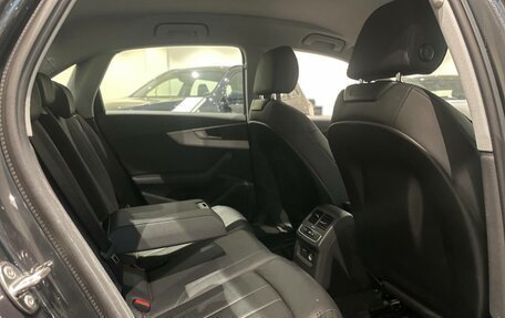 Audi A4, 2021 год, 3 150 000 рублей, 10 фотография