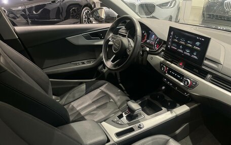 Audi A4, 2021 год, 3 150 000 рублей, 11 фотография