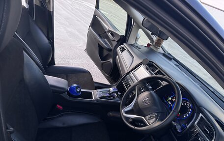 Honda Shuttle II, 2015 год, 1 105 000 рублей, 3 фотография