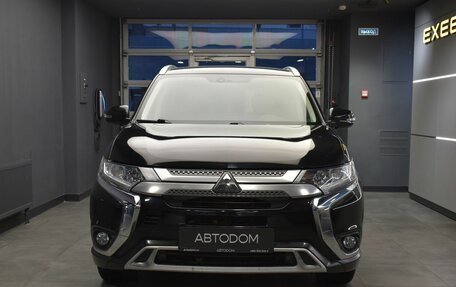 Mitsubishi Outlander III рестайлинг 3, 2019 год, 2 235 000 рублей, 3 фотография