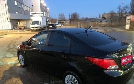 Hyundai Solaris II рестайлинг, 2015 год, 959 000 рублей, 4 фотография