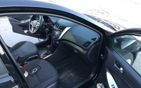 Hyundai Solaris II рестайлинг, 2015 год, 959 000 рублей, 21 фотография