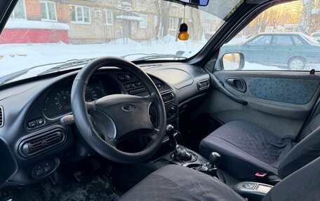 Chevrolet Niva I рестайлинг, 2005 год, 240 000 рублей, 4 фотография