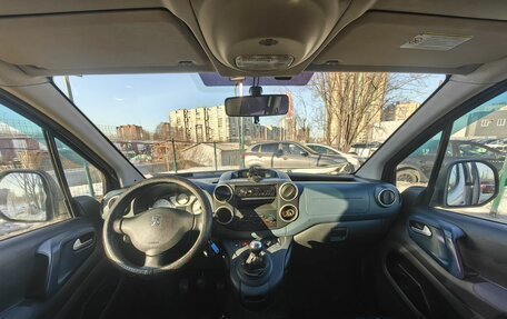 Peugeot Partner II рестайлинг 2, 2011 год, 379 000 рублей, 6 фотография