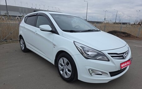 Hyundai Solaris II рестайлинг, 2014 год, 950 000 рублей, 1 фотография