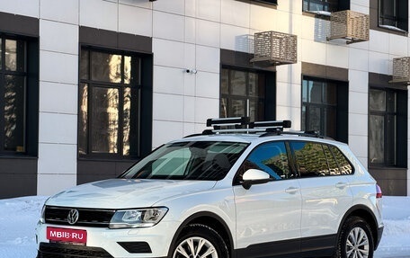 Volkswagen Tiguan II, 2018 год, 2 320 000 рублей, 1 фотография