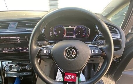 Volkswagen Touran III, 2022 год, 1 990 000 рублей, 11 фотография