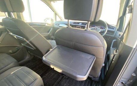 Volkswagen Touran III, 2022 год, 1 990 000 рублей, 20 фотография