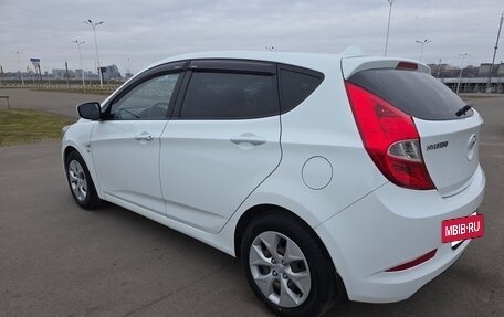 Hyundai Solaris II рестайлинг, 2014 год, 950 000 рублей, 3 фотография