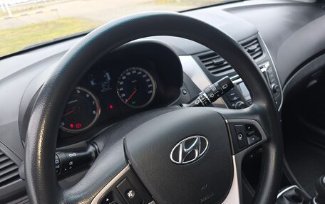 Hyundai Solaris II рестайлинг, 2014 год, 950 000 рублей, 15 фотография