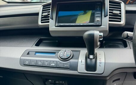 Honda Freed I, 2010 год, 1 099 000 рублей, 15 фотография