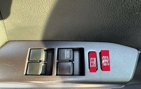 Toyota RAV4, 2016 год, 2 360 000 рублей, 11 фотография