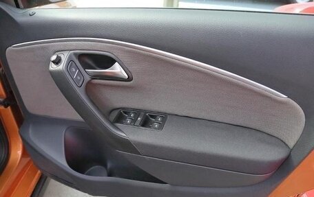 Volkswagen Polo VI (EU Market), 2017 год, 1 060 000 рублей, 25 фотография