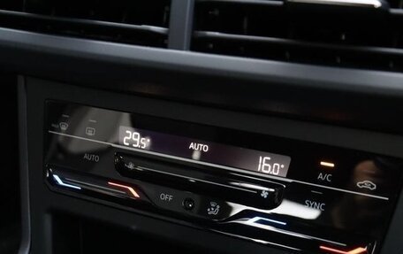 Volkswagen Polo VI (EU Market), 2022 год, 1 680 000 рублей, 18 фотография