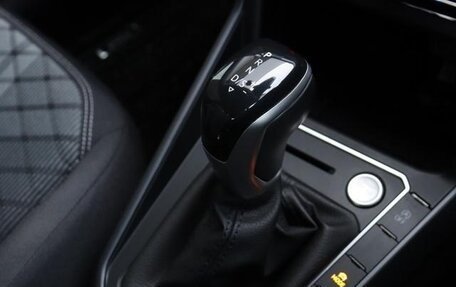 Volkswagen Polo VI (EU Market), 2022 год, 1 680 000 рублей, 16 фотография