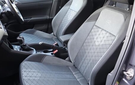 Volkswagen Polo VI (EU Market), 2022 год, 1 680 000 рублей, 21 фотография