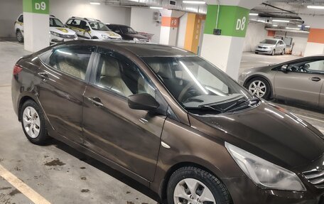 Hyundai Solaris II рестайлинг, 2016 год, 975 000 рублей, 4 фотография