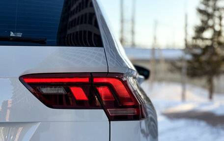 Volkswagen Tiguan II, 2018 год, 2 320 000 рублей, 6 фотография